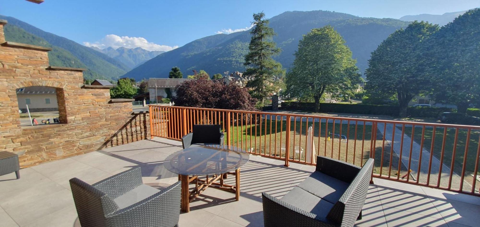 Maison De La Lionne Bagnères-de-Luchon 外观 照片